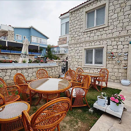 Elda Koeyici Hotel Alacati