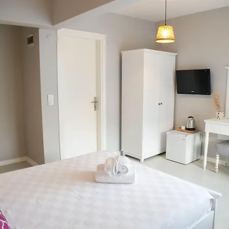 Elda Koeyici Alacati