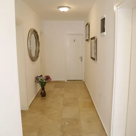 Hotel Elda Koeyici
